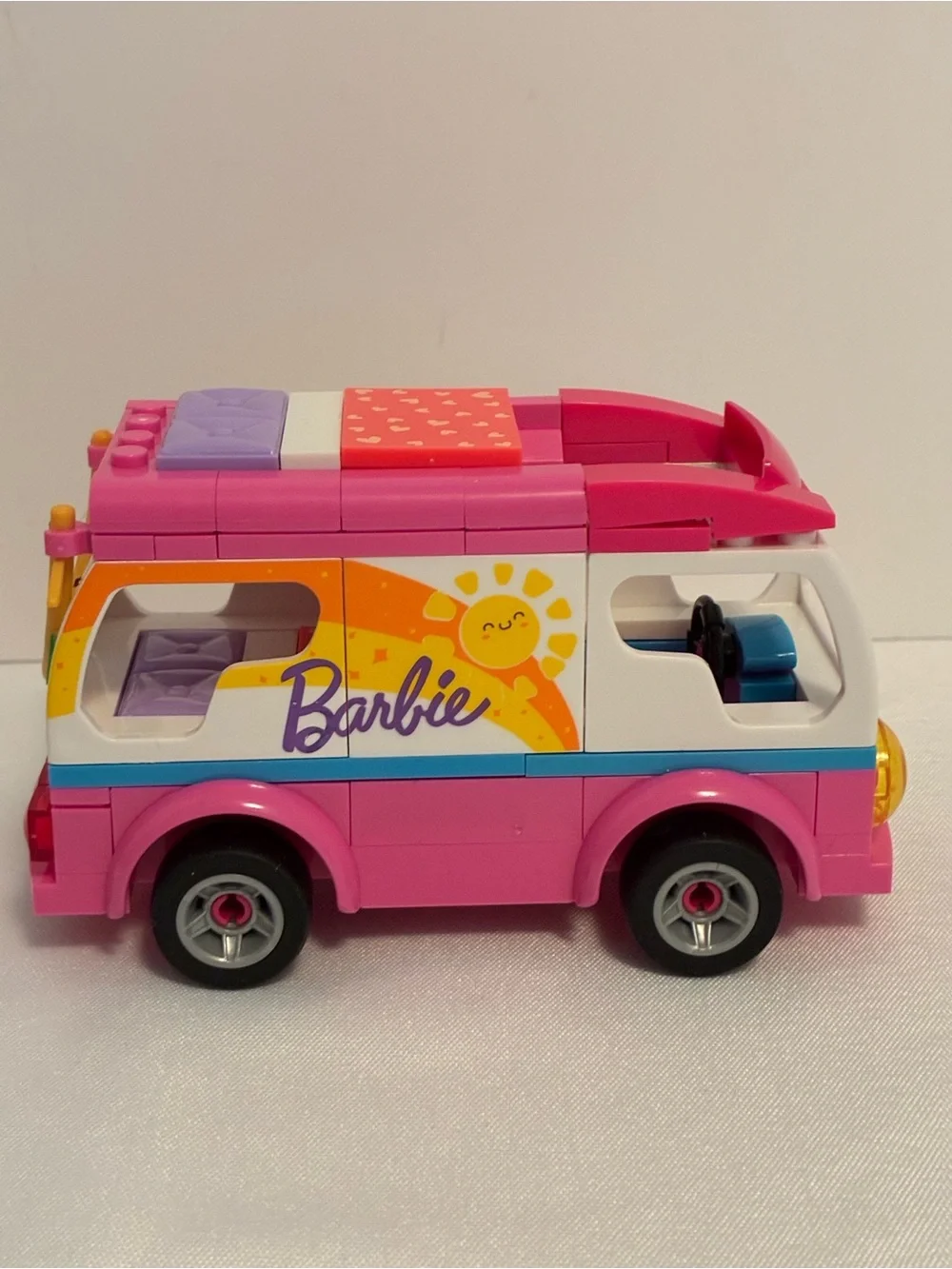 MEGA Barbie Building Set Adventure Dreamcamper GWR35